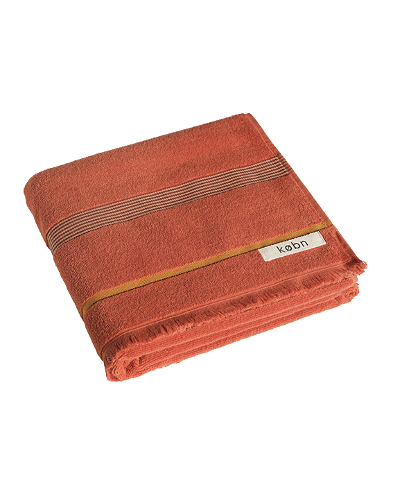 Købn Beach / Bath Towel - Tamarillo